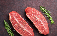 Tại Sao Lõi Vai Bò Mỹ Cắt Mỏng Lại Được Yêu Thích Đến Vậy?